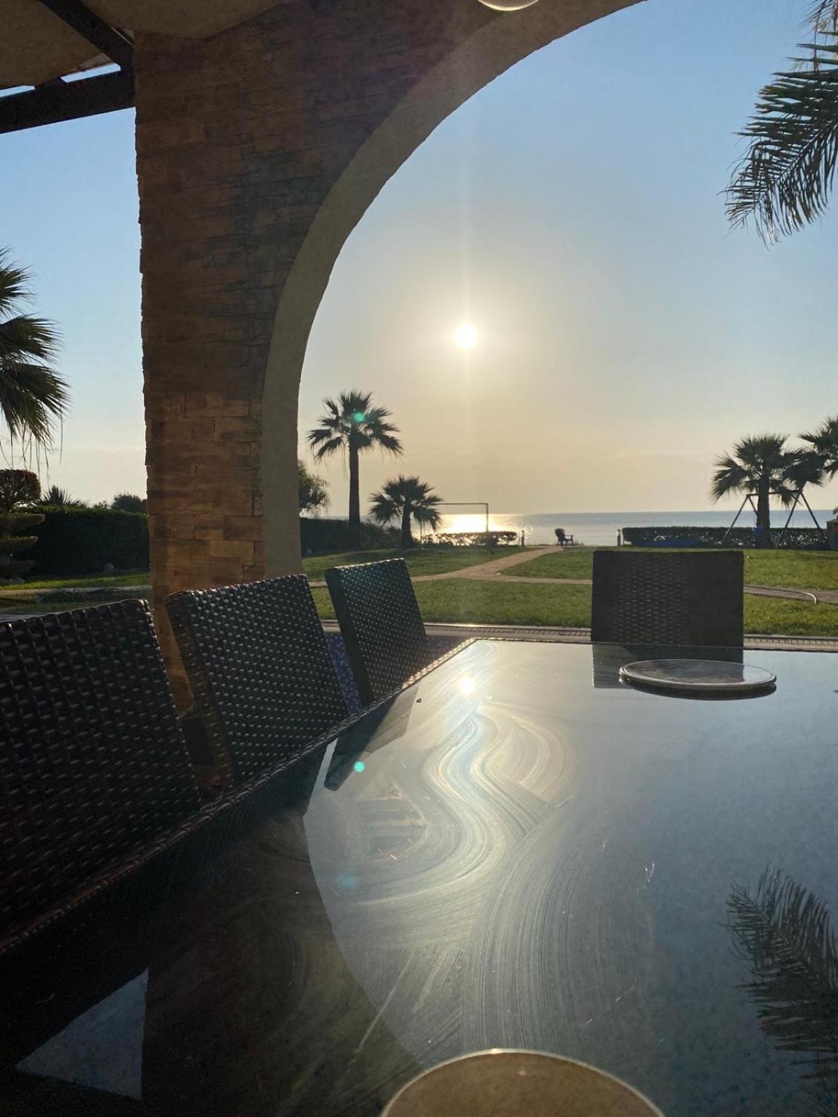 Ionion Beachfront Villa 아이아 나파 외부 사진